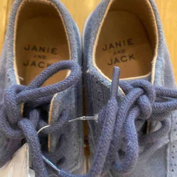 Janie & Jack Blue Suede Leather Wing Tip Shoes New without tag NWOT Size 6 - Picture 2 of 12